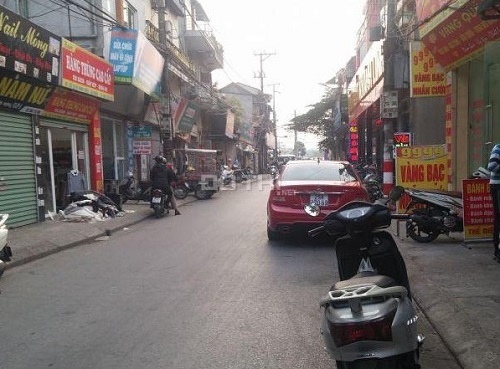 cua hang yen sao ha noi cao cap tren pho vu xuan thieu